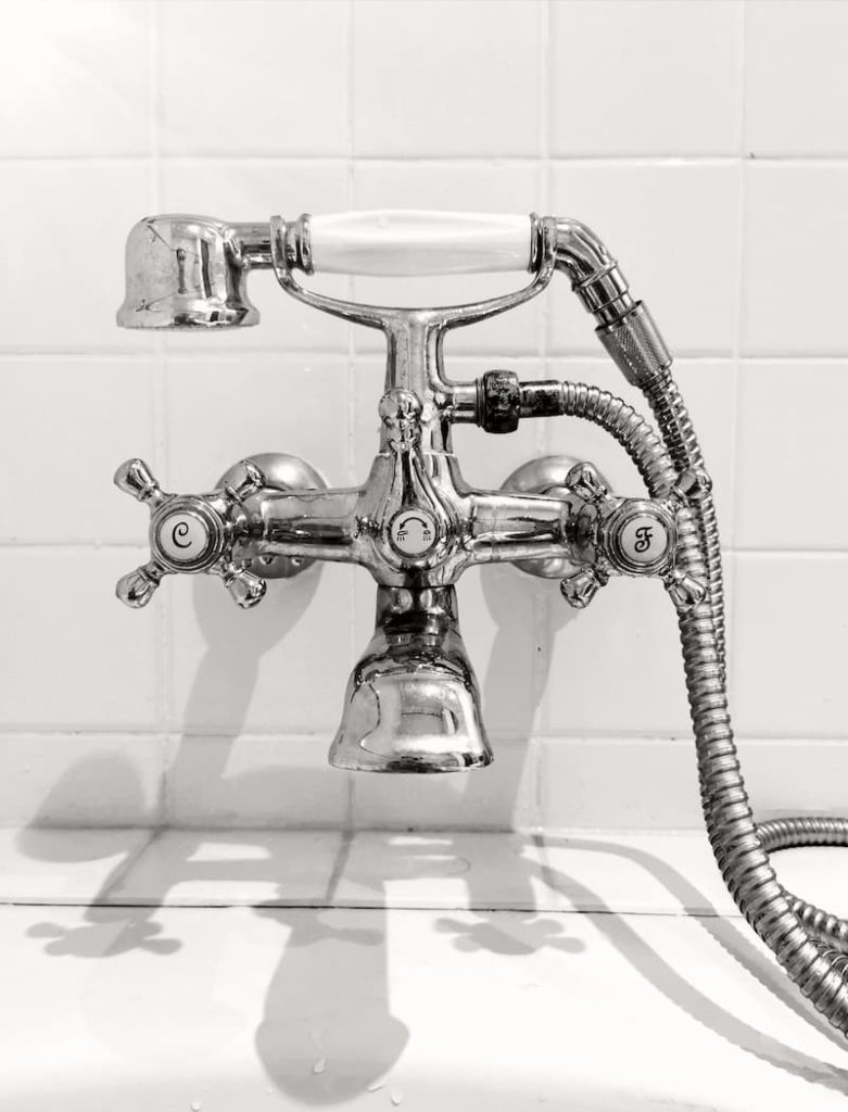shower and faucet installation by Kirkland Plumbers